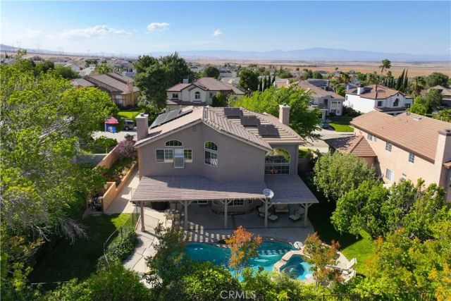 42204 Round Hill, Lancaster, CA 93536