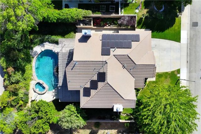 42204 Round Hill, Lancaster, CA 93536