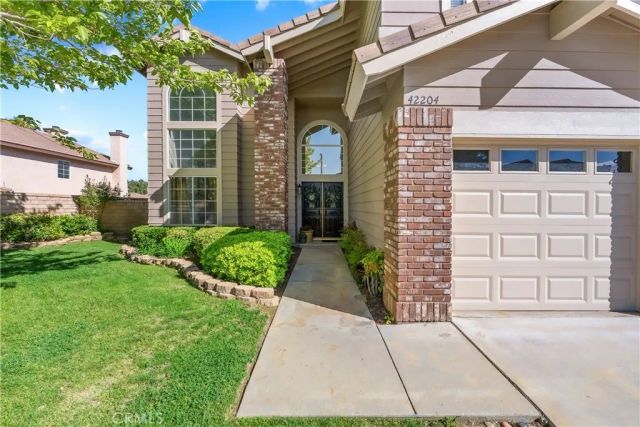 42204 Round Hill, Lancaster, CA 93536