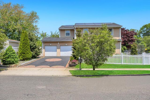 48 E Grove Street, Massapequa, NY 11758