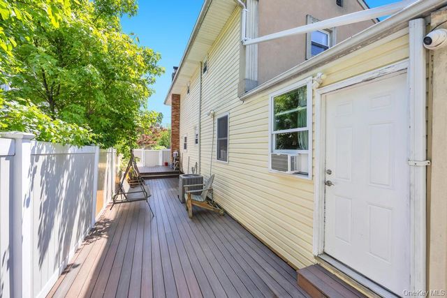 48 E Grove Street, Massapequa, NY 11758