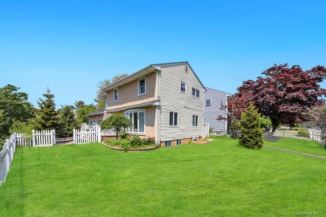 48 E Grove Street, Massapequa, NY 11758