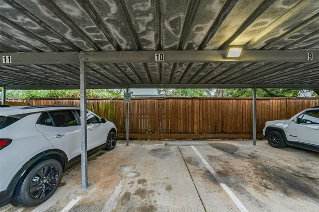 5917 Fairdale Lane 10, Houston, TX 77057