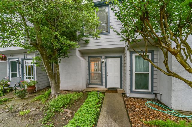5917 Fairdale Lane 10, Houston, TX 77057