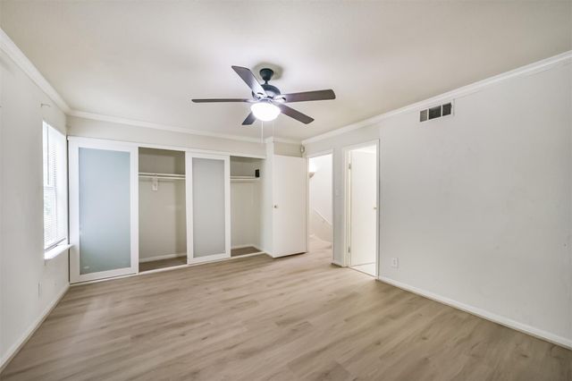 5917 Fairdale Lane 10, Houston, TX 77057