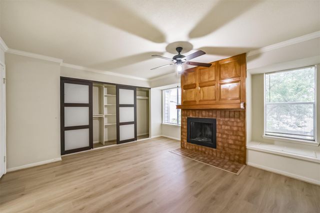 5917 Fairdale Lane 10, Houston, TX 77057
