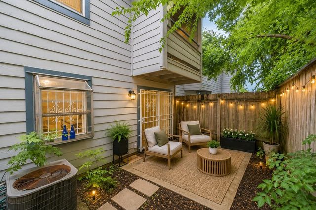 5917 Fairdale Lane 10, Houston, TX 77057