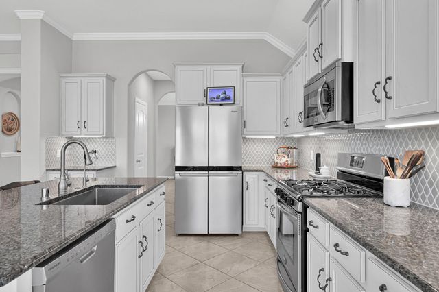 14906 Scarlet Finch Way, Cypress, TX 77429