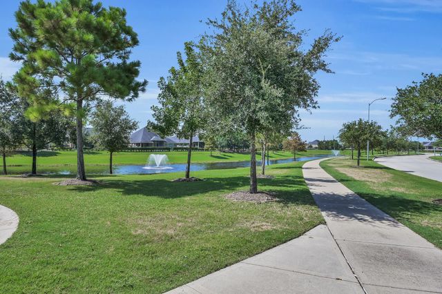 14906 Scarlet Finch Way, Cypress, TX 77429