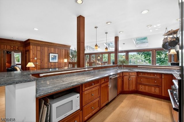 134 Cedar Lk, Denville Twp., NJ 07834