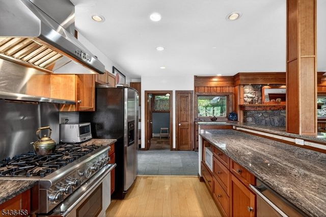 134 Cedar Lk, Denville Twp., NJ 07834
