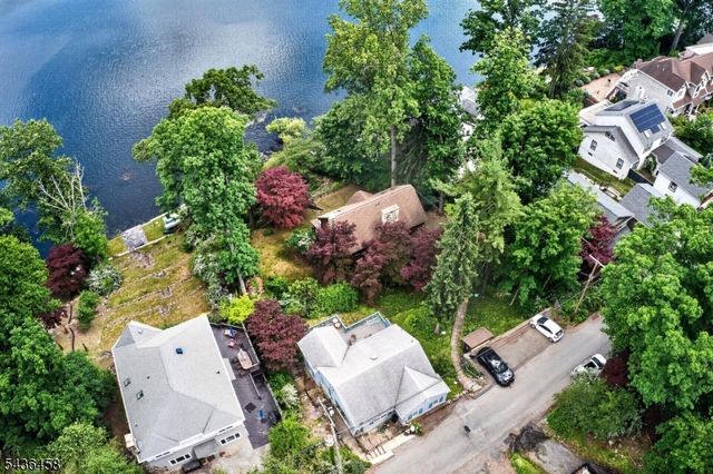 134 Cedar Lk, Denville Twp., NJ 07834