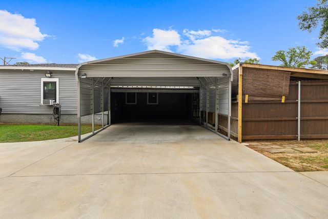 1331 Dale St, Longview, TX 75601