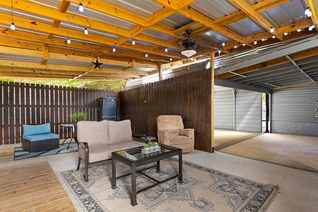 1331 Dale St, Longview, TX 75601