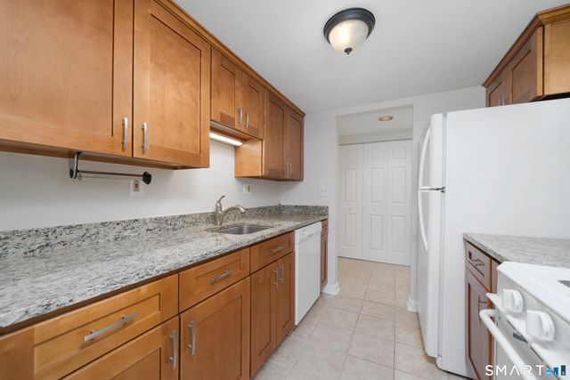 102 Brookwood Drive, Rocky Hill, CT 06067