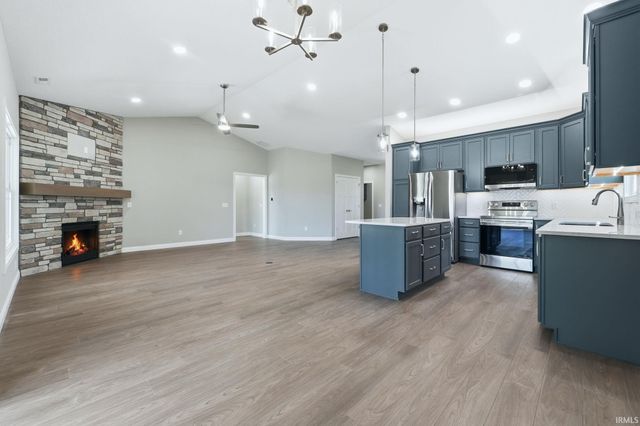 2025 Approach Drive, Auburn, IN 46706