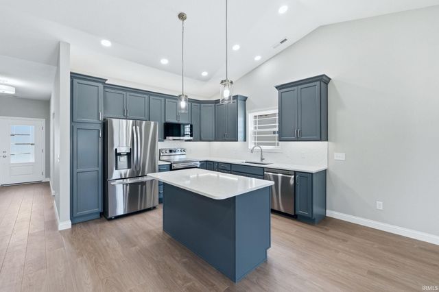 2025 Approach Drive, Auburn, IN 46706