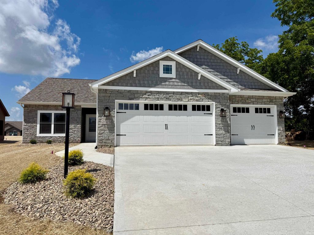 2025 Approach Drive, Auburn, IN 46706