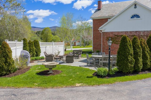 1677 Barnumville Road, Manchester, VT 05255