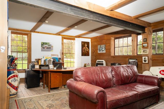 1677 Barnumville Road, Manchester, VT 05255
