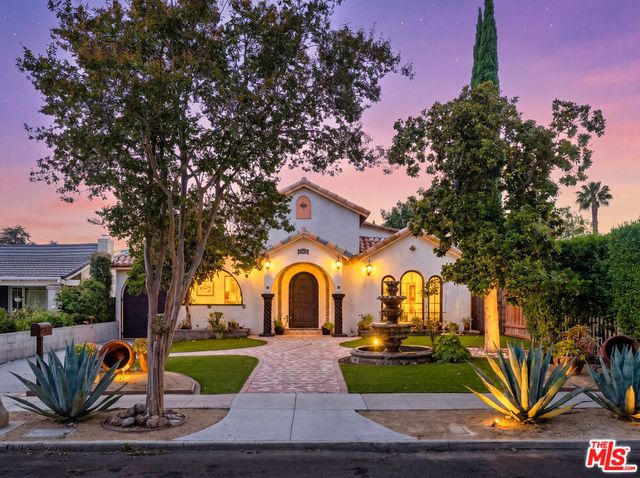 1792 E Elizabeth Street, Pasadena, CA 91104