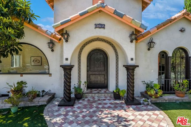 1792 E Elizabeth Street, Pasadena, CA 91104