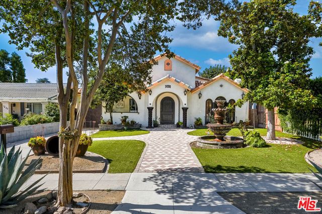 1792 E Elizabeth Street, Pasadena, CA 91104