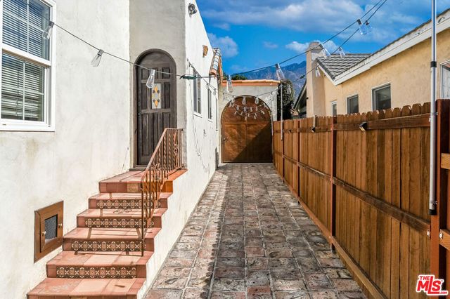 1792 E Elizabeth Street, Pasadena, CA 91104