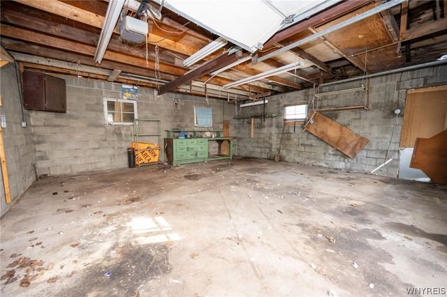 233 Olmstead Avenue, Lancaster, NY 14043