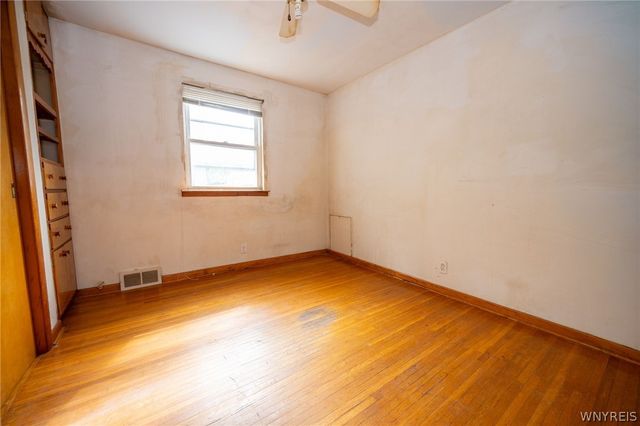 233 Olmstead Avenue, Lancaster, NY 14043