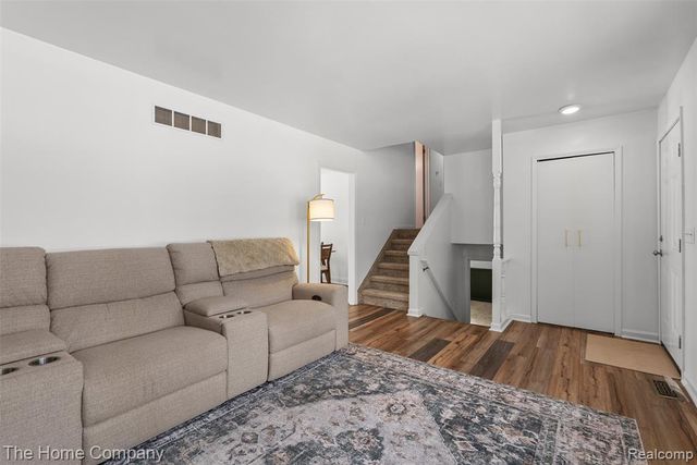 3821 Langley Drive, Pinckney, MI 48169