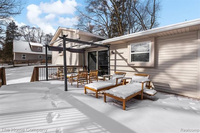 3821 Langley Drive, Pinckney, MI 48169