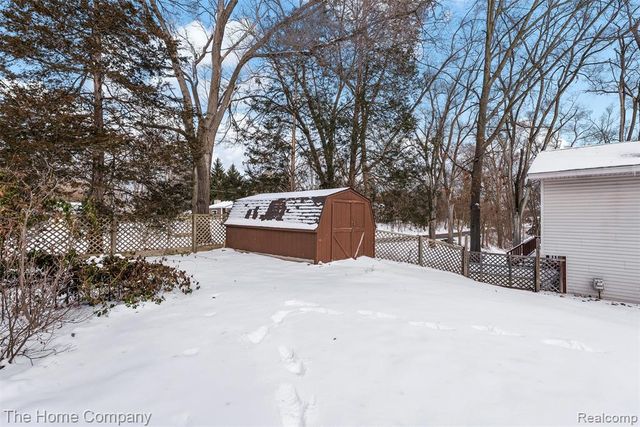 3821 Langley Drive, Pinckney, MI 48169