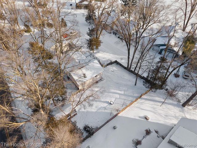 3821 Langley Drive, Pinckney, MI 48169