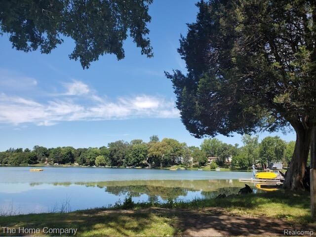 3821 Langley Drive, Pinckney, MI 48169