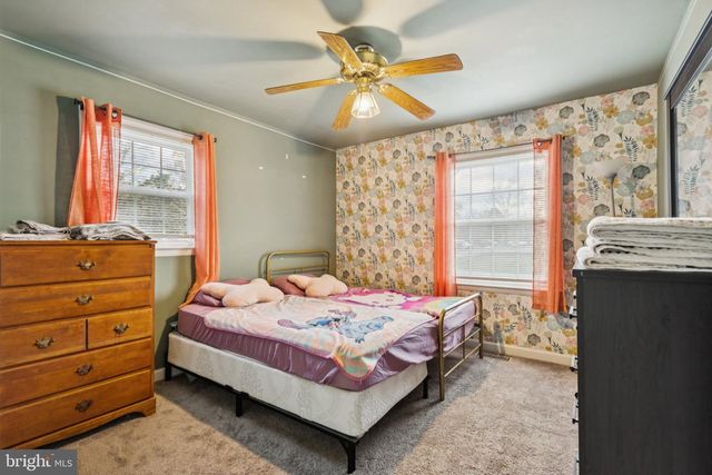 2 BELL AIR CT, Fredericksburg, VA 22405