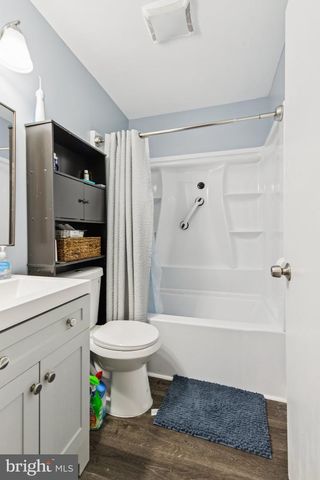 2 BELL AIR CT, Fredericksburg, VA 22405