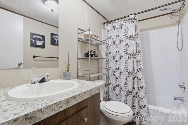 363 Banner Farm Road, Mills River, NC 28759