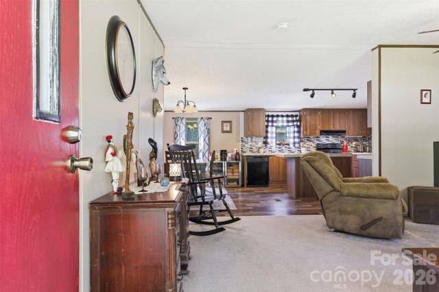 363 Banner Farm Road, Mills River, NC 28759
