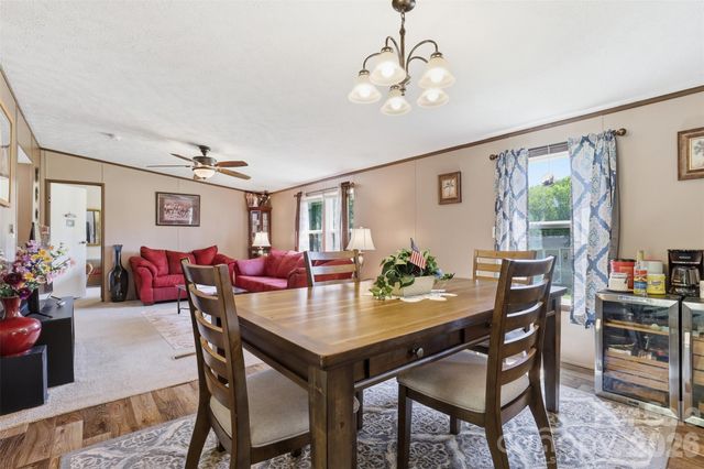 363 Banner Farm Road, Mills River, NC 28759