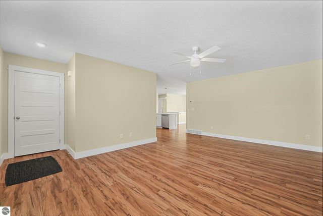 4838 Bartlett Road, Williamsburg, MI 49690