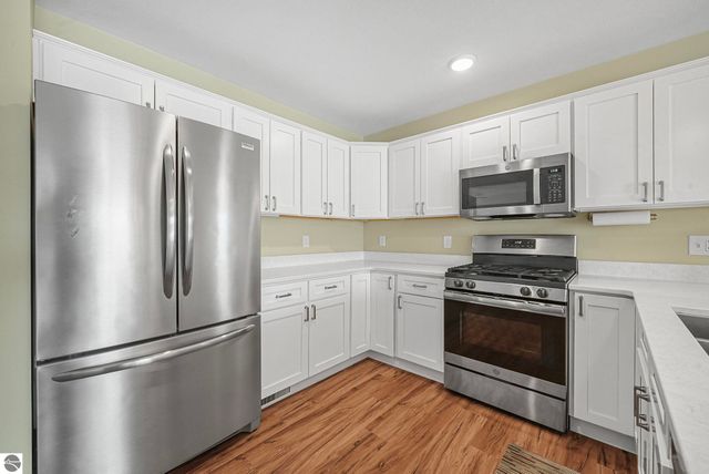 4838 Bartlett Road, Williamsburg, MI 49690