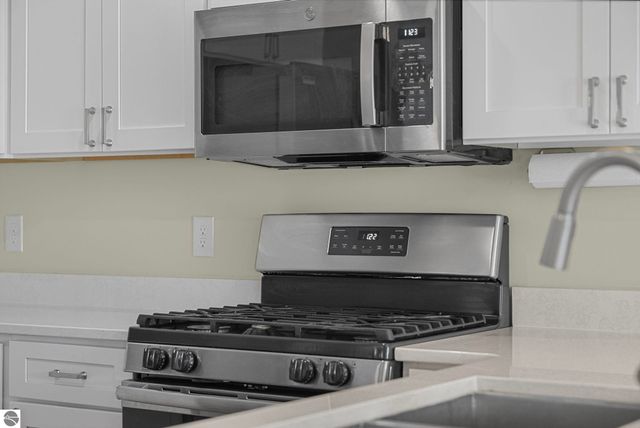 4838 Bartlett Road, Williamsburg, MI 49690