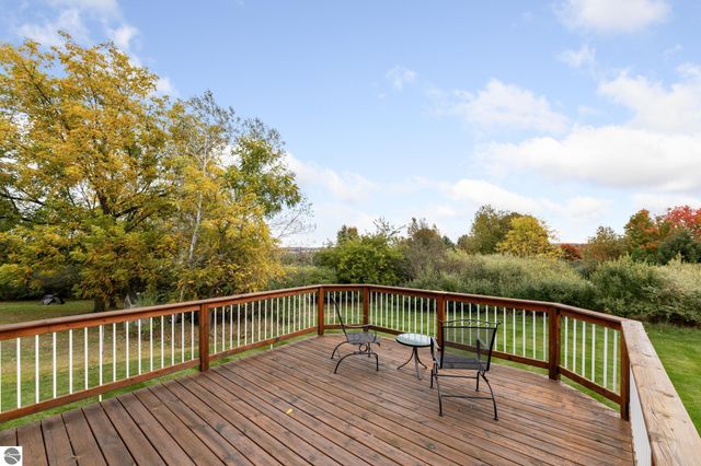 4838 Bartlett Road, Williamsburg, MI 49690