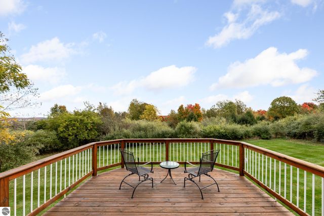 4838 Bartlett Road, Williamsburg, MI 49690