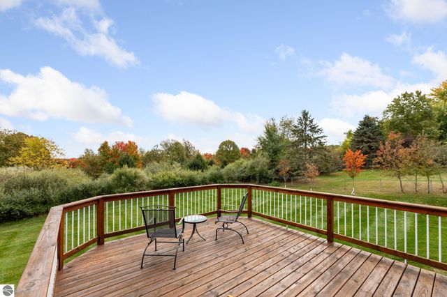 4838 Bartlett Road, Williamsburg, MI 49690