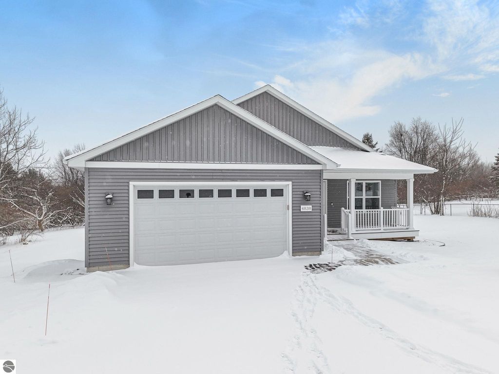 4838 Bartlett Road, Williamsburg, MI 49690