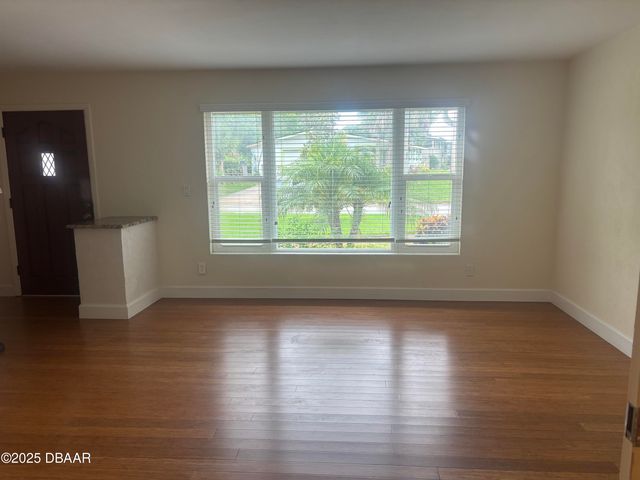 19 Capri Circle, Ormond Beach, FL 32174