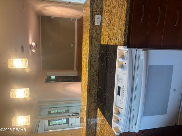 19 Capri Circle, Ormond Beach, FL 32174