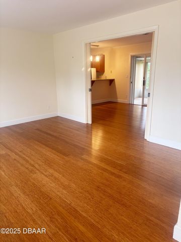 19 Capri Circle, Ormond Beach, FL 32174